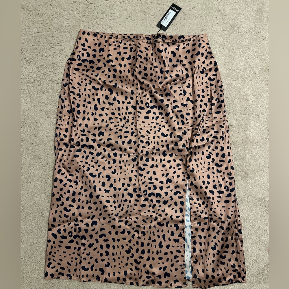 Midi leopard skirt